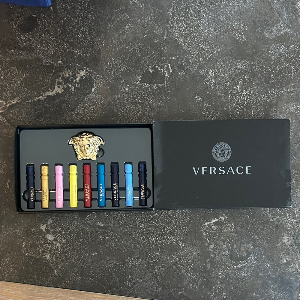 Versace Mini Fragrance Set with magnetic brooch